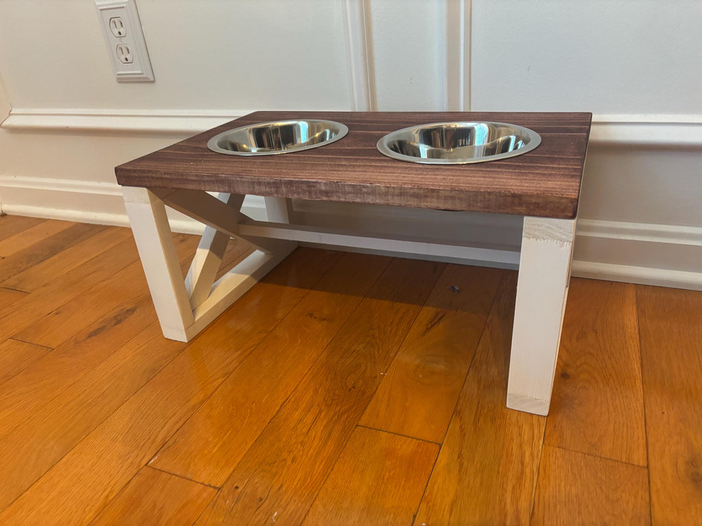 Rustic Wooden Elevated Dog Bowl: Farmhouse Pet Feeder with Stainless Steel Bowl
