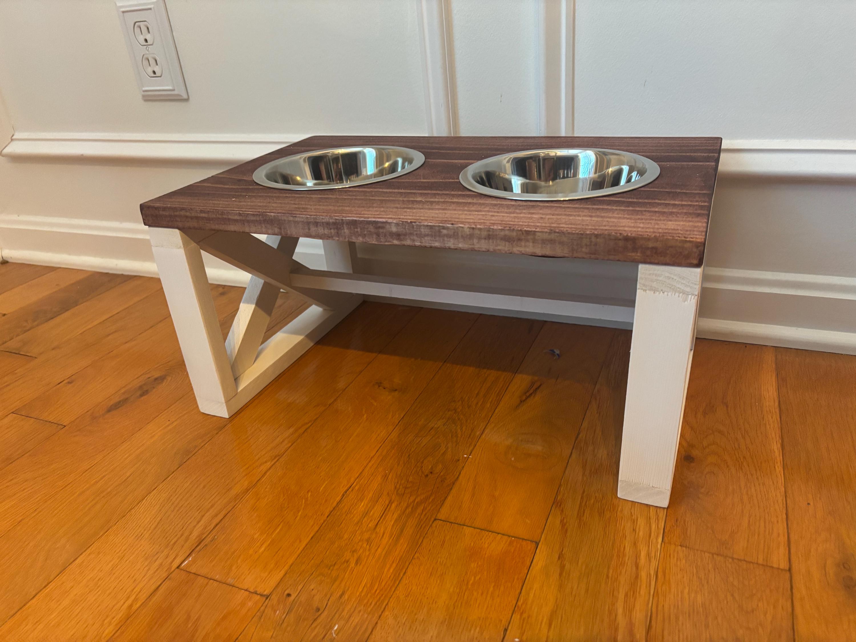 Rustic Wooden Elevated Dog Bowl: Farmhouse Pet Feeder with Stainless Steel Bowl