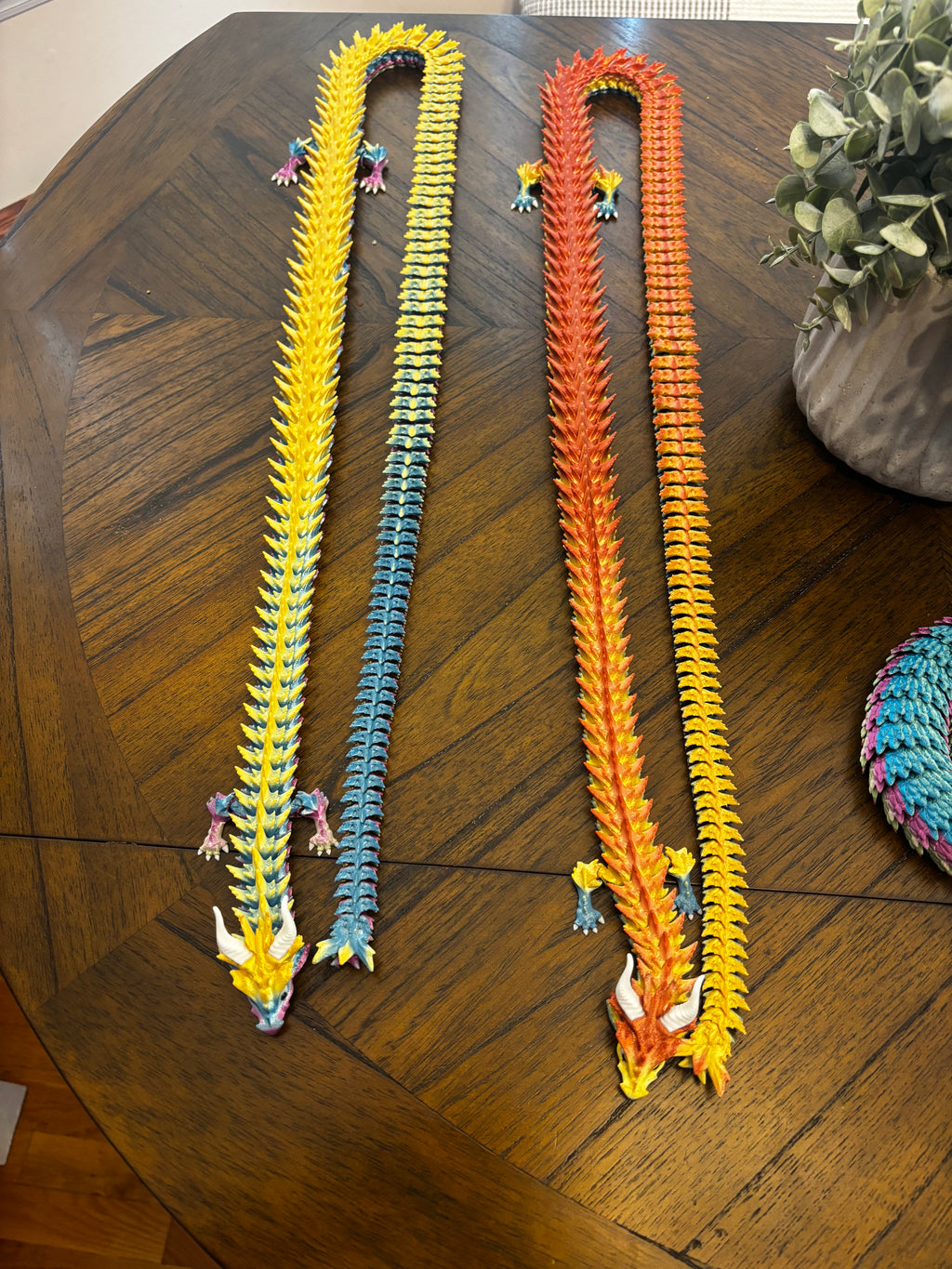 Extra Long Serpent Dragon!      50-Inch Articulated Rainbow Dragon – 3D Printed Fantasy Decor & Fidget Toy