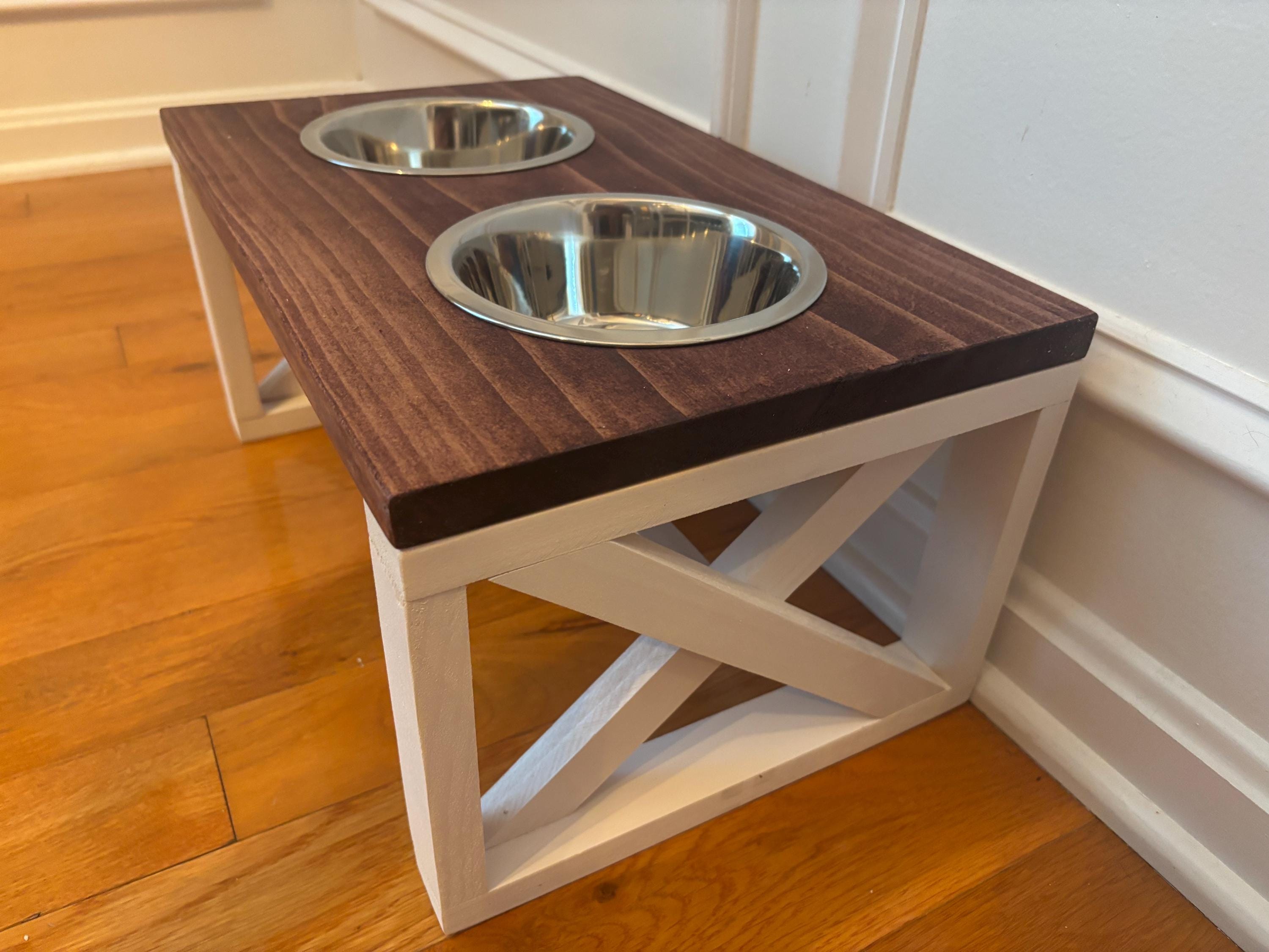 Rustic Wooden Elevated Dog Bowl: Farmhouse Pet Feeder with Stainless Steel Bowl